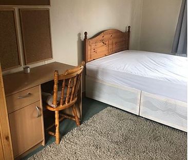 2 Barstow Avenue - Photo 2