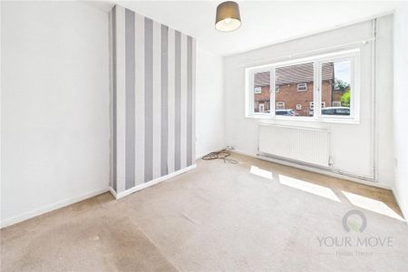 3 bedroom semi-detached house to rent - Photo 2