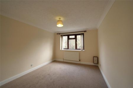 4 bedroom detached house to rent - Photo 5