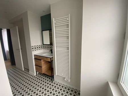 A LOUER - Type 1 bis RECENT ET DE STANDING de 35.2 m² - Photo 5