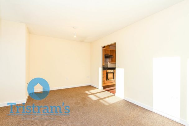 2 bed Apartment for Rent - Photo 1