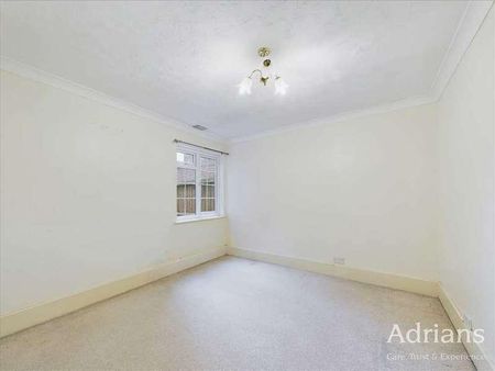 Hayes Close, Chelmsford, CM2 - Photo 3