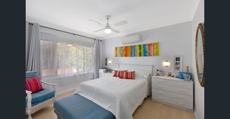 Family Home Backing Bushland Reserve - Photo 2