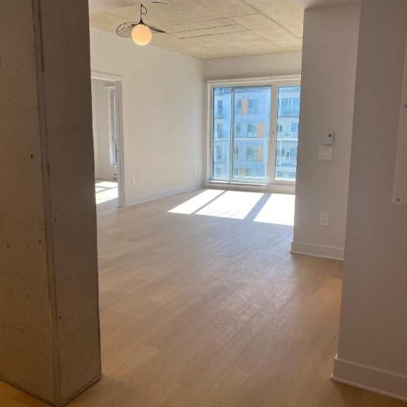 2 CH - 1 SDB - Montreal - $2,120 /mo - Photo 1