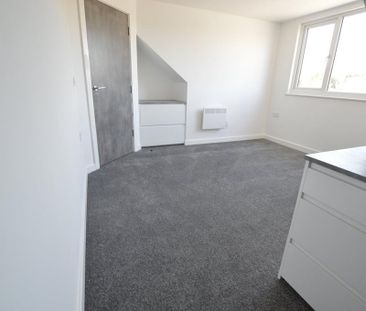 2 bedroom apartment to rent - Photo 6