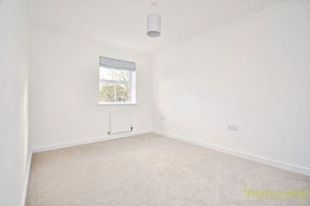 Crawley Hobbs Close, CB11, Saffron Walden - Photo 3