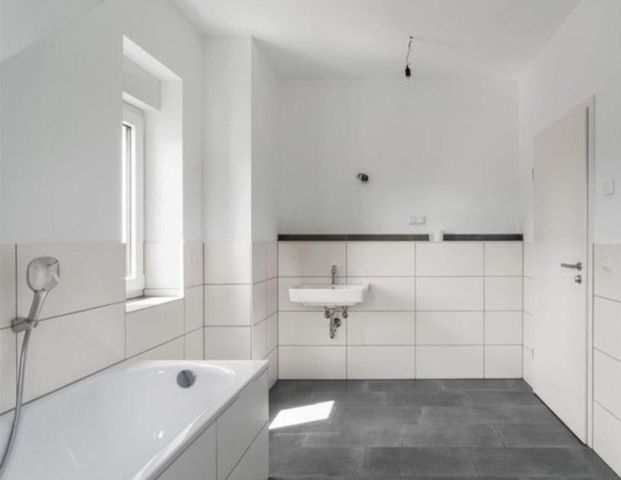 2-Zimmer-Wohnung mit Einbauküche und Balkon in Langenhorn - Foto 1