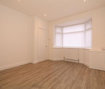 2 bedroom semi-detached house to rent - Photo 6