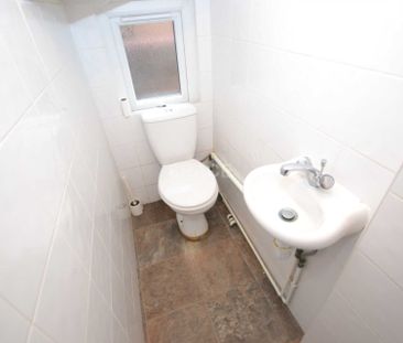 Swainstone Road, Reading, Berkshire, RG2 0DX - Photo 5