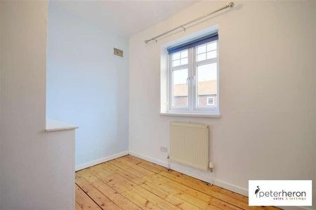 Hillside Drive, Whitburn, Sunderland, SR6 - Photo 3