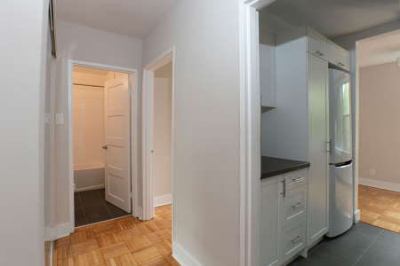 For Lease - 1545 Bathurst Street Unit# 411, Toronto, Ontario - Photo 3