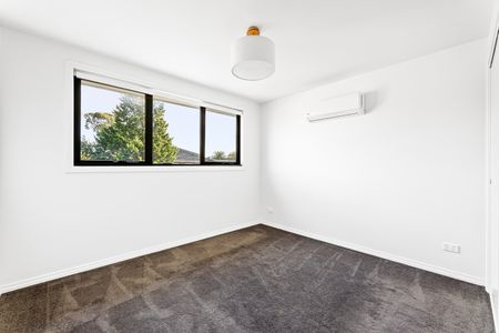 1/2 Myrtle Grove, Preston VIC 3072 - Photo 3