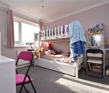 Kingsman Drive, Clacton-on-Sea, Essex, CO16 8UR - Photo 5