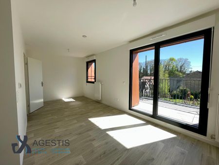 Location Appartement 1 pièce 28m² HARDRICOURT 78250 - Photo 2