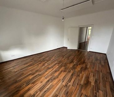 PROVISIONSFREI – Jakomini – 68m² – 2 Zimmer – extra Küche – Balkon ... - Photo 1