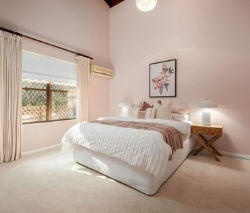 Spacious and Stylish 5-Bedroom Family Home in the Heart of Chapel Hill - Photo 6