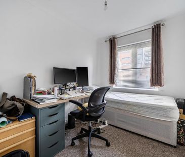 2 bedroom flat to rent - Photo 6