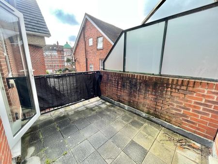 Boscombe Spa, Owls Road, BH5 1FB, Bournemouth - Photo 2