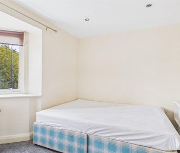 2 bedroom property to rent - Photo 4