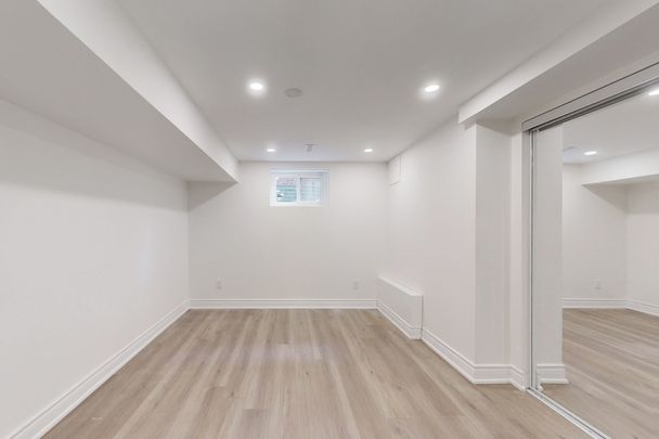 For Lease - 386 Princess Avenue Unit# Basement, Toronto, Ontario - Photo 1
