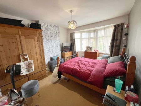 3 bedroom semi-detached house to rent - Photo 4