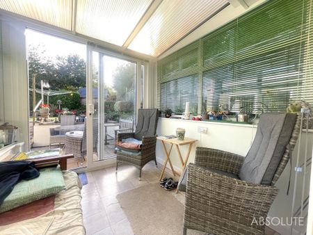 4 bedroom bungalow to rent - Photo 2