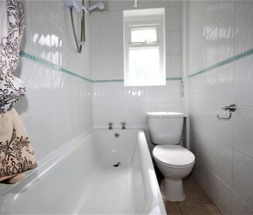 Cranleigh Road, Feltham, Middlesex,TW13 - Photo 5