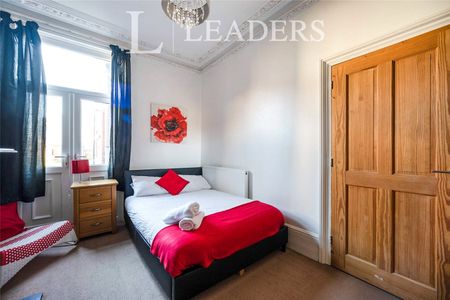 6 bedroom house to rent Lawrence Road, Southsea, PO5 - Photo 5