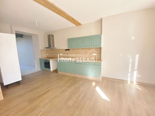 Location Maison 4 pièces 121m² - Photo 1