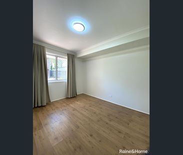 FAMILY HOME IN CENTRAL LOCATION - 6 MONTH LEASE ONLY - RENT WILL IN... - Photo 3