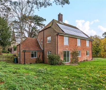 A charming four bedroom home in on the edge of Whitchurch. *Please ... - Photo 6