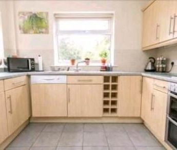 Room in a Shared House, Bracton Drive, NG3 - Photo 1