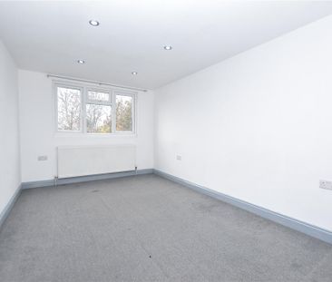 3 bedroom apartment to rent - Photo 4