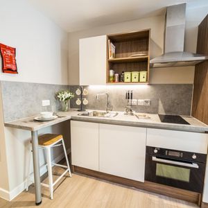Edinburgh | Studio | 557585 | close to Edinburgh Waverley train station - Photo 2