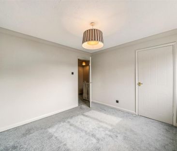 2 bedroom end of terrace house to rent - Photo 5