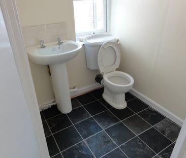 3 Bed Terraced House, Brassey St, CH41 - Photo 4