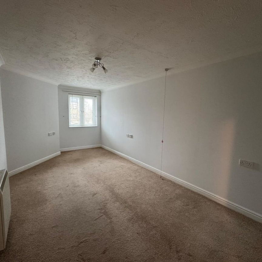 1 bed Apartment for Rent - Photo 1