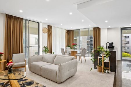 Modern Luxury Within The Heart Of Canberra - Photo 4