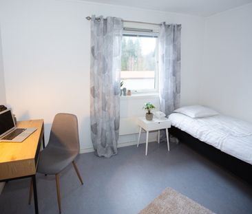 Björnkullaringen, Huddinge - Photo 1