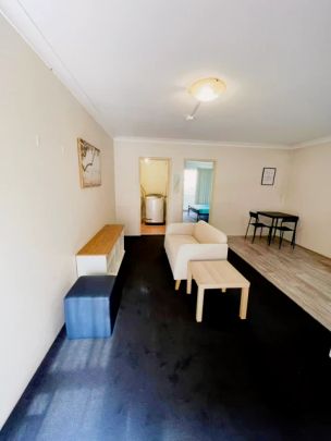 1 bed 1 bath - Photo 1