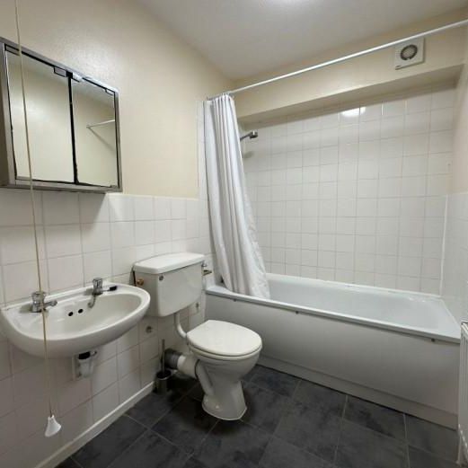 Amsterdam Road, London Yard, London, E14 - Photo 1