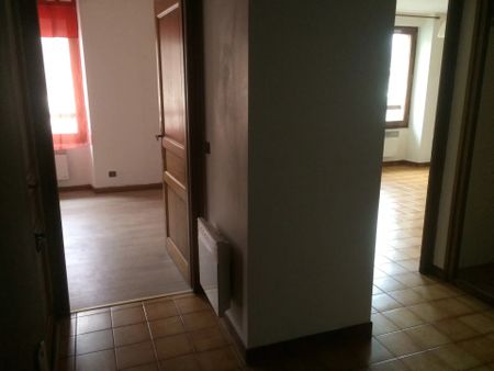 Location Appartement 2 pièces 45m² SALLANCHES 74700 - Photo 5