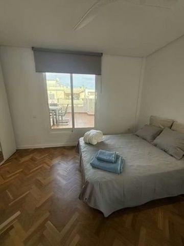 Carrer de Gorgos, Valencia, Valencian Community 46021 - Photo 5