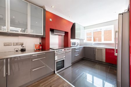 7 bed terraced house to rent in Mayfair Road, Jesmond, NE2 - Photo 5