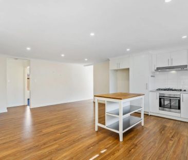 Spacious 4x2 Family Home in a Tranquil Coodanup Location - Photo 2