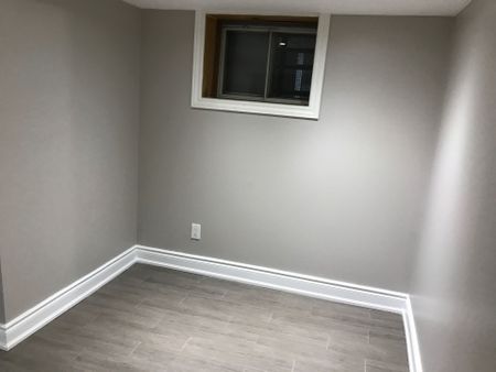 For Lease - 1082 College Street, Toronto, Ontario - Photo 2