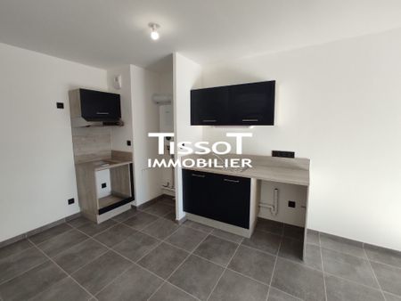 Location Appartement 2 pièces 46m² NIMES 30000 - Photo 3