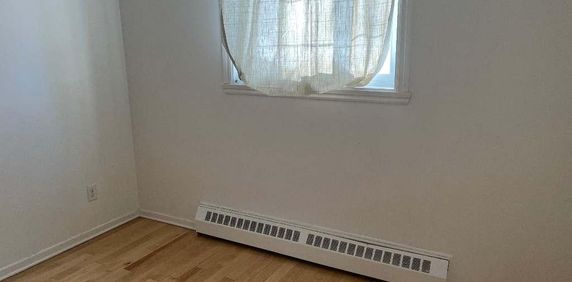 Apt 3 1/2 Laval - Photo 2