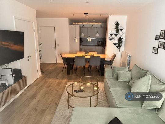 1 bedroom in a house share to rent - Photo 1