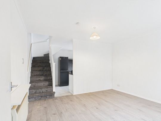 Camilla Close, Sunbury-On-Thames, Middlesex,TW16 - Photo 1